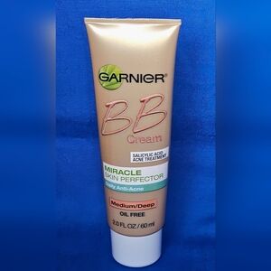 Garnier BB Cream Miracle Skin Perfector Anti-Acne Face Treatment Medium/Deep NEW